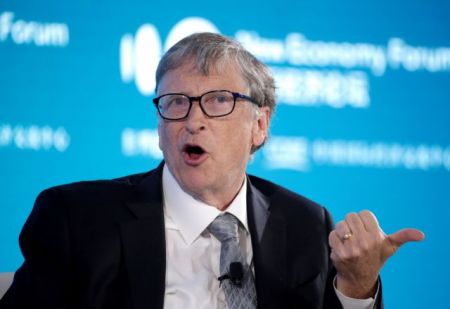 Bill Gates : Τι λέει χορήγηση τρίτης δόσης εμβολίου και… τα τσιπ