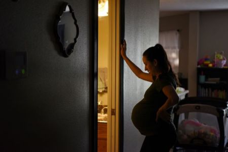 Κορωνοϊός : Επιπλοκές σε εγκύους και λεχώνες – Τα στοιχεία από το «Αττικόν»