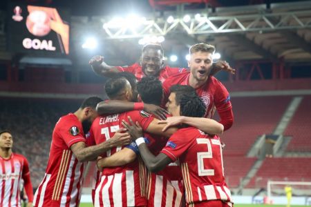 «Τα λιοντάρια του Πειραιά!»