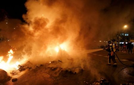 Ισπανία : Σκηνικό «πολέμου» για τη φυλάκιση του ράπερ Πάμπλο Χασέλ