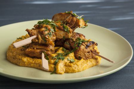 Ινδικό κοτόπουλο Tikka με αρωματικό πουρέ κολοκύθας