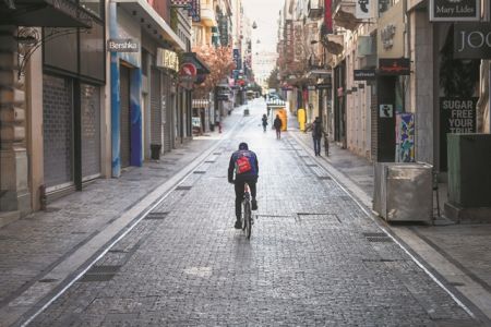 400 εκατ. ευρώ χάνονταικάθε εβδομάδα από την κλειστή αγορά