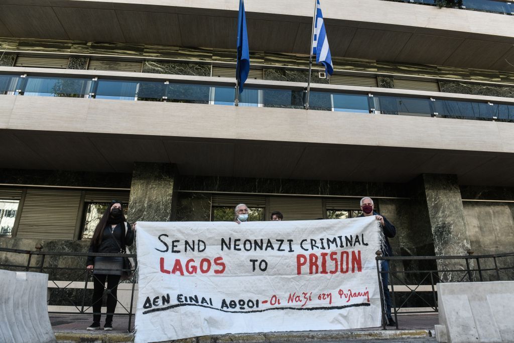 Γιάννης Λαγός : Συγκέντρωση έξω από τα γραφεία της ΕΕ