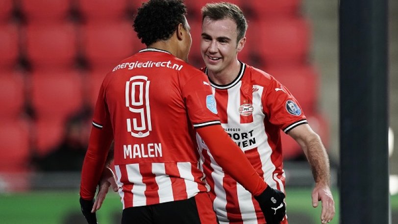 Αϊντχόφεν : Το rotation, οι τρεις στην άμυνα, οι 22 τελικές και η ανατροπή των… βασικών