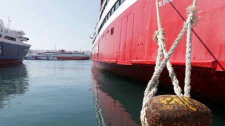 Απεργία : Δεμένα τα πλοία σήμερα στα λιμάνια