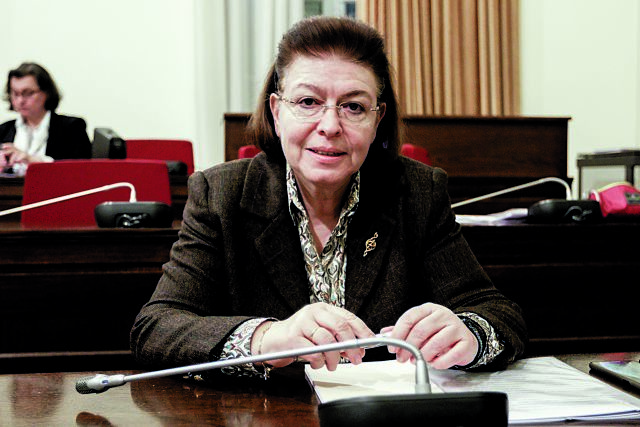 Καραμανλής υπέρ Μενδώνη για την υπόθεση Λιγνάδη