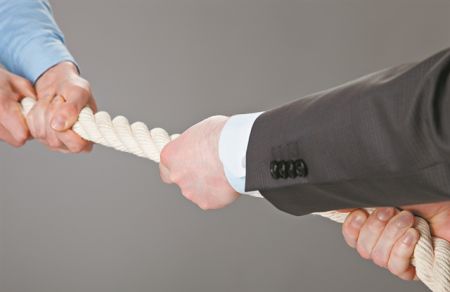 Τα ινστιτούτα στη μάχη για την Κεντροαριστερά