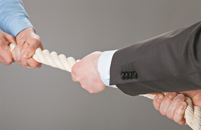 Τα ινστιτούτα στη μάχη για την Κεντροαριστερά