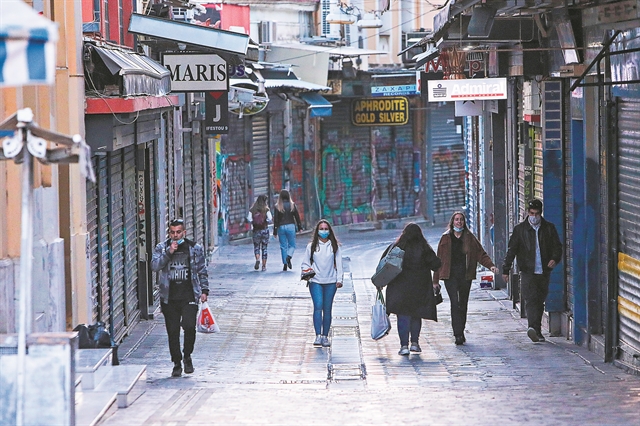 Τζανάκης : Μέχρι και 200.000 τα ενεργά κρούσματα – Τι είπε για Πάσχα και εκκλησίες