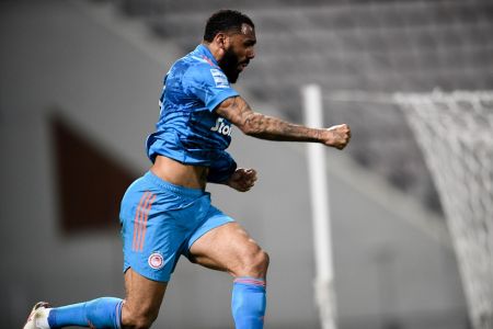 Στο +14 ο Ολυμπιακός από τον δεύτερο Άρη, στο +15 από ΠΑΟΚ και +16 από ΑΕΚ(pic+vids)