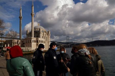Τουρκία : Ανοίγουν σχολεία και εστιατόρια – Χαλαρώνει το lockdown