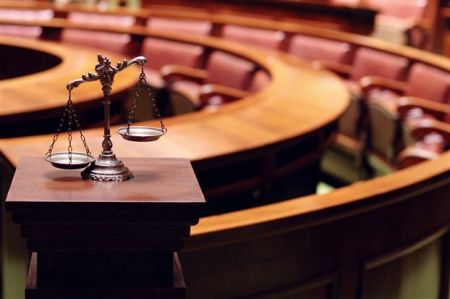 Πέντε δικαστές ζητούν σύγκληση γενικής συνέλευσης των μελών της ΕΔΕ