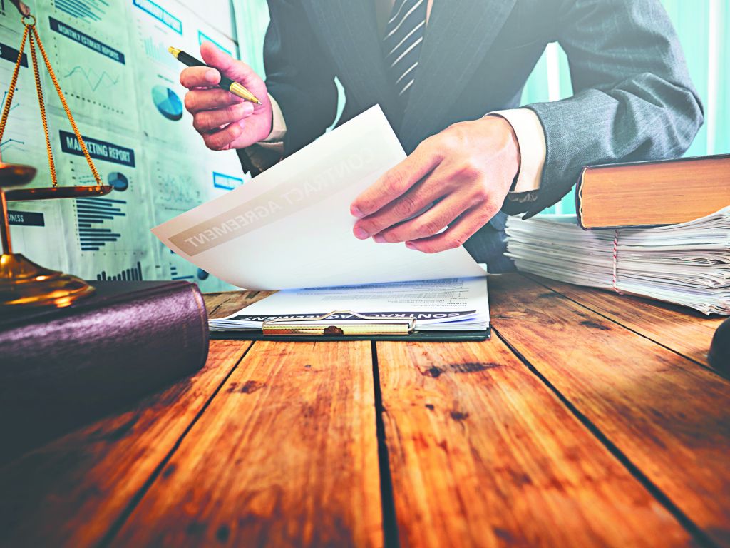 Γιατί «βλέπει» νέες κρίσεις στις αγορές ομολόγων ο Economist