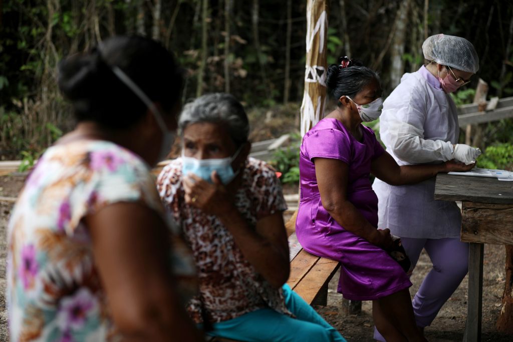 Κορωνοϊός : Προειδοποίηση για κύμα επαναμολύνσεων από το στέλεχος της Βραζιλίας