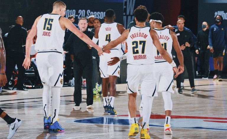 NBA : Ήττα των Μπακς – Ο Αντετοκούνμπο δεν μπορούσε να σταματήσει μόνος του τους Ντένβερ Νάγκετς | tovima.gr
