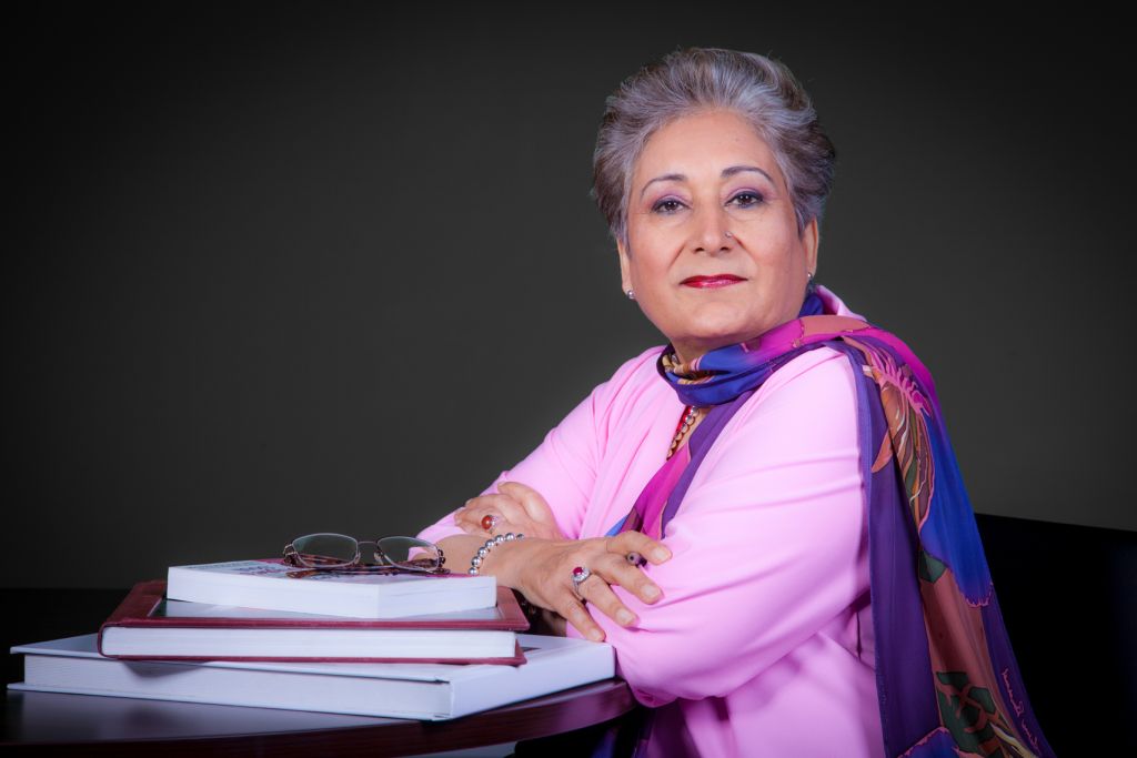 Ραχήλ Ράζα: Η ψύχραιμη φωνή του Ισλάμ