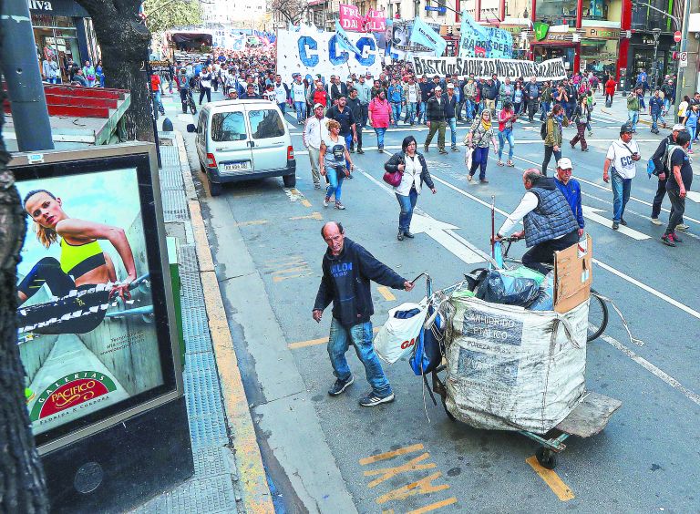 Το «παράδοξο» της Αργεντινής – Εκατό χρόνια από κρίση σε κρίση | tovima.gr