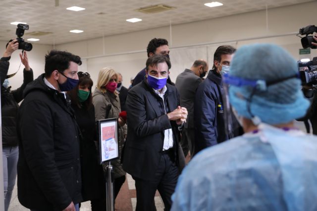 Σχοινάς : Τις επόμενες ημέρες η παρουσίαση των πιστοποιητικών εμβολιασμού – Να μη χαθεί το καλοκαίρι