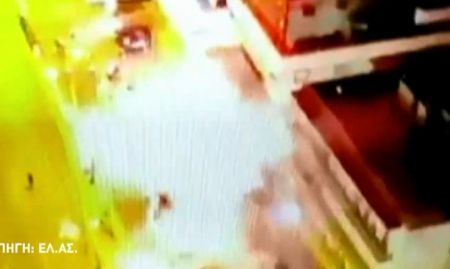 Νέα Σμύρνη : Τα επεισόδια από ψηλά – Δείτε βίντεο από drone