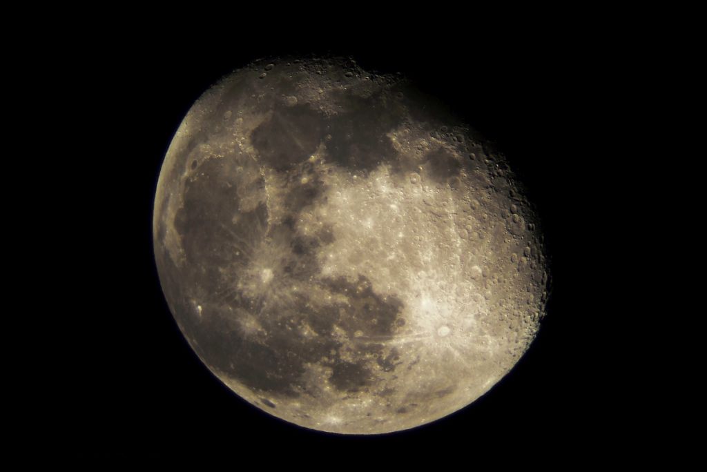 Κίνα και Ρωσία σχεδιάζουν ερευνητικό σταθμό στη Σελήνη