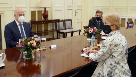 Κυπριακό : Συνάντηση Δένδια με την Ειδική Απεσταλμένη του ΟΗΕ