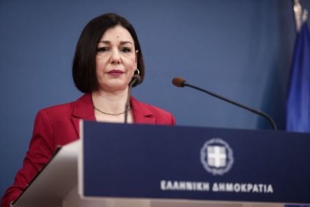 Πελώνη : Ο Τσίπρας επενδύει στην πόλωση και το διχασμό