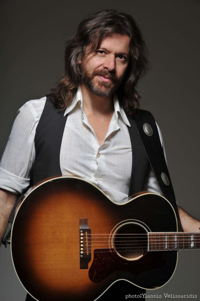 Βασίλης Μπαμπανιάρης : Τα τρένα που δεν έφυγαν ποτέ από το σταθμό