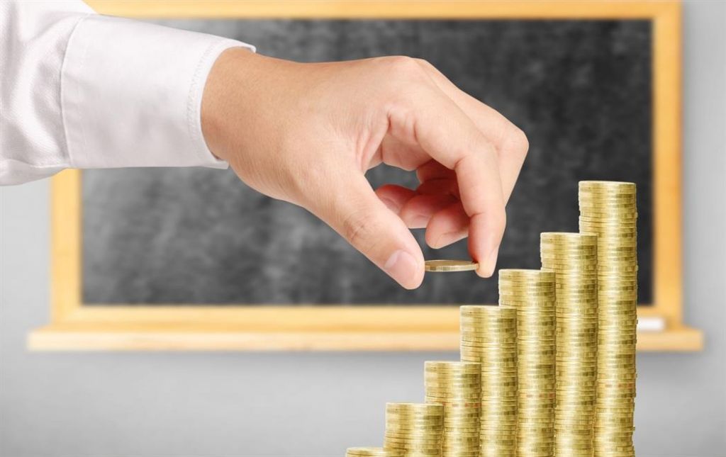 Στροφή από τους καταθέτες σε επενδυτικά προϊόντα