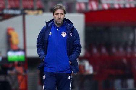 Ολυμπιακός : Τι λέει ο Μαρτίνς για διαιτητή, VAR και… κριτική