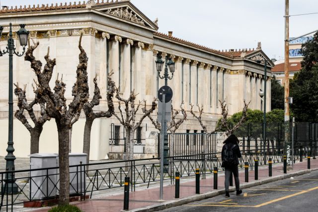 Κορωνοϊός : Στη δίνη του τρίτου κύματος η Αθήνα και ο Πειραιάς – Η κατανομή των κρουσμάτων στο Λεκανοπέδιο