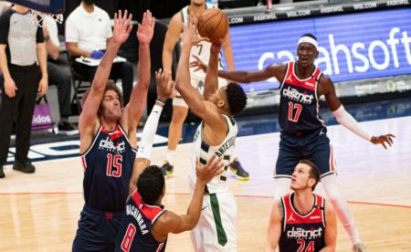 NBA : Τα αποτελέσματα και τα χάιλαϊτ της βραδιάς