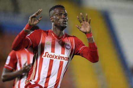 Ουσεϊνού Μπα : Η απόδειξη του πόσο σημαντική είναι η απουσία του για τον Ολυμπιακό