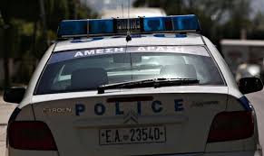 Λιοσίων: Οχημα έπεσε σε πεζούς μετά από καταδίωξη της ΕΛ.ΑΣ – Αναφορές για τραυματίες