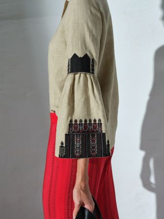 Οι διεθνείς οίκοι υποκλίνονται στην ελληνική φορεσιά