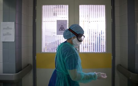 Νοσοκομείο «Μεταξά»: 42 τα κρούσματα, τα 11 εμβολιασμένοι