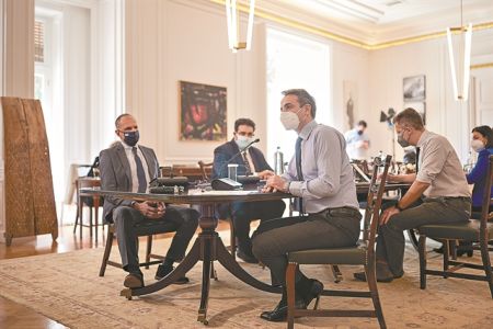 Το άνοιγμα και το ρίσκο