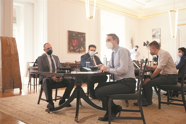 Οι κυβερνητικές αρρυθμίες ανησυχούν το Μαξίμου