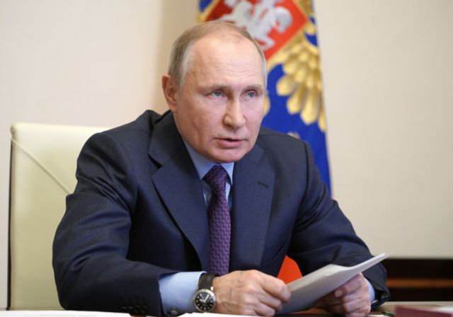 Πούτιν: Στις 23 Μαρτίου αναμένεται να εμβολιαστεί