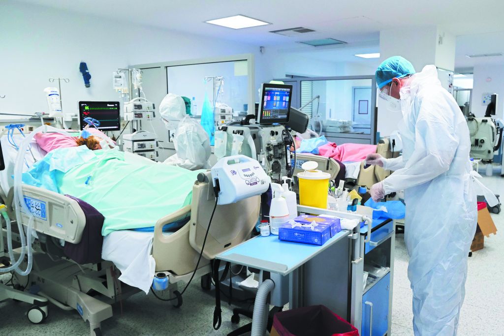 Κορωνοϊός : Το καλό και το κακό σενάριο των επόμενων 40 ημερών