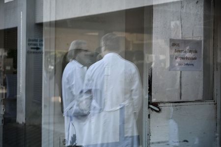 ΙΣΑ : Χρειάζεται συστράτευση του ιατρικού κόσμου και όχι επιστράτευση από το Υπουργείο Υγείας