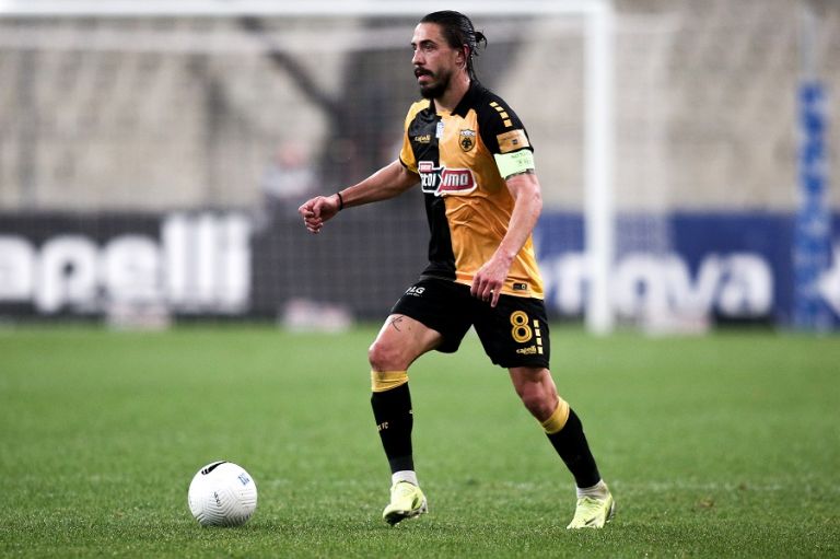 ΑΕΚ: Τέλος η σεζόν για τον Σιμόες