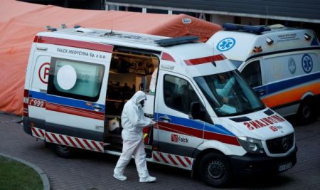Πολωνία : Σαρώνει ο κορωνοϊός – Καταρρέουν τα νοσοκομεία