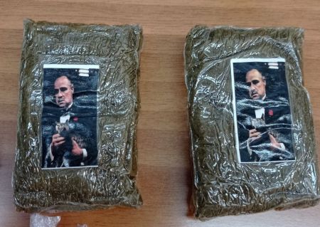 Αργυρούπολη: Πωλούσε ναρκωτικά με φωτογραφίες του «Δον Κορλεόνε»