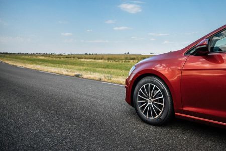 Οδηγώντας προς την προστασία του πλανήτη: 5+1 tips για «πράσινη» οδήγηση