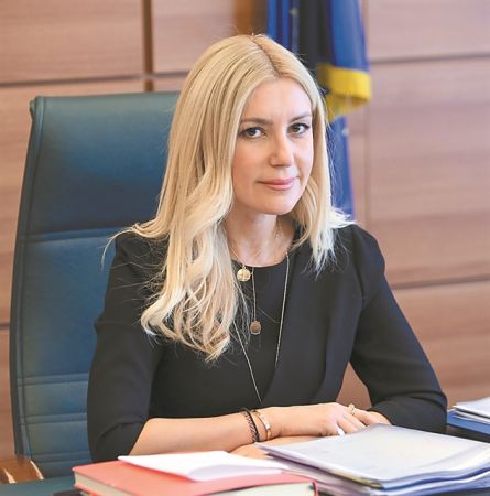 Φέτα με «πλαστό διαβατήριο» στις ξένες αγορές