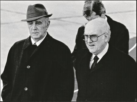 Το πολιτικό πανόραμαμετά τη δικτατορία