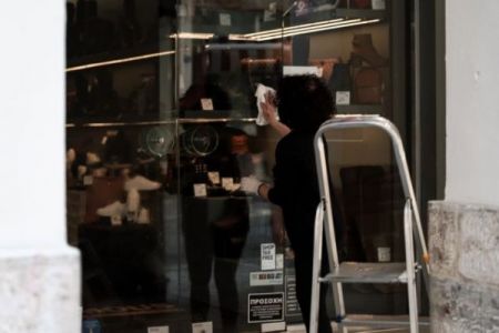 Lockdown : Σηκώνει ρολά το λιανεμπόριο – Πυρετώδεις ετοιμασίες – Οδηγός για ψώνια, μετακινήσεις