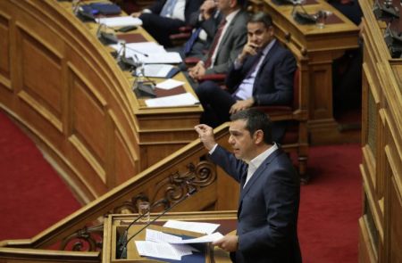 Βουλή : Κόντρα Μητσοτάκη – Τσίπρα για το ρωσικό εμβόλιο Sputnik