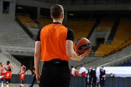 Οι διαιτητές στα παιχνίδια Ολυμπιακού και Παναθηναϊκού