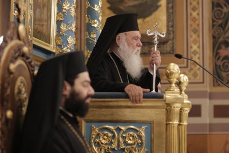 Ιερά Σύνοδος : Συνεργασία με τις Αρχές για να βρεθεί λύση για τη λειτουργία όλων των ναών το Πάσχα